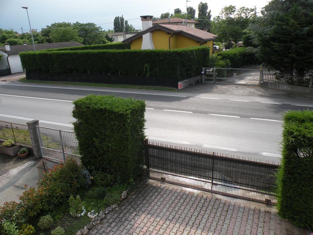 Casa Oriana Villa Rosolina Bagian luar foto